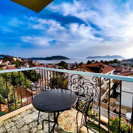 Apart Otel Mavi Kıyı 2*